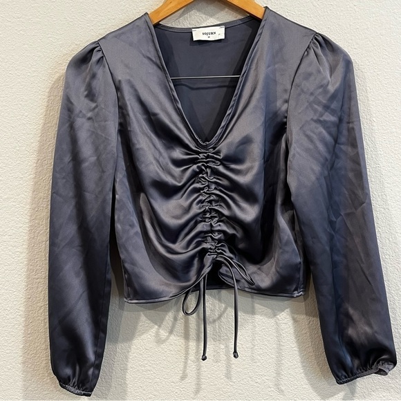 SOJURN purple gray sun h tie front long sleeve satin like crop top size small - Picture 1 of 7